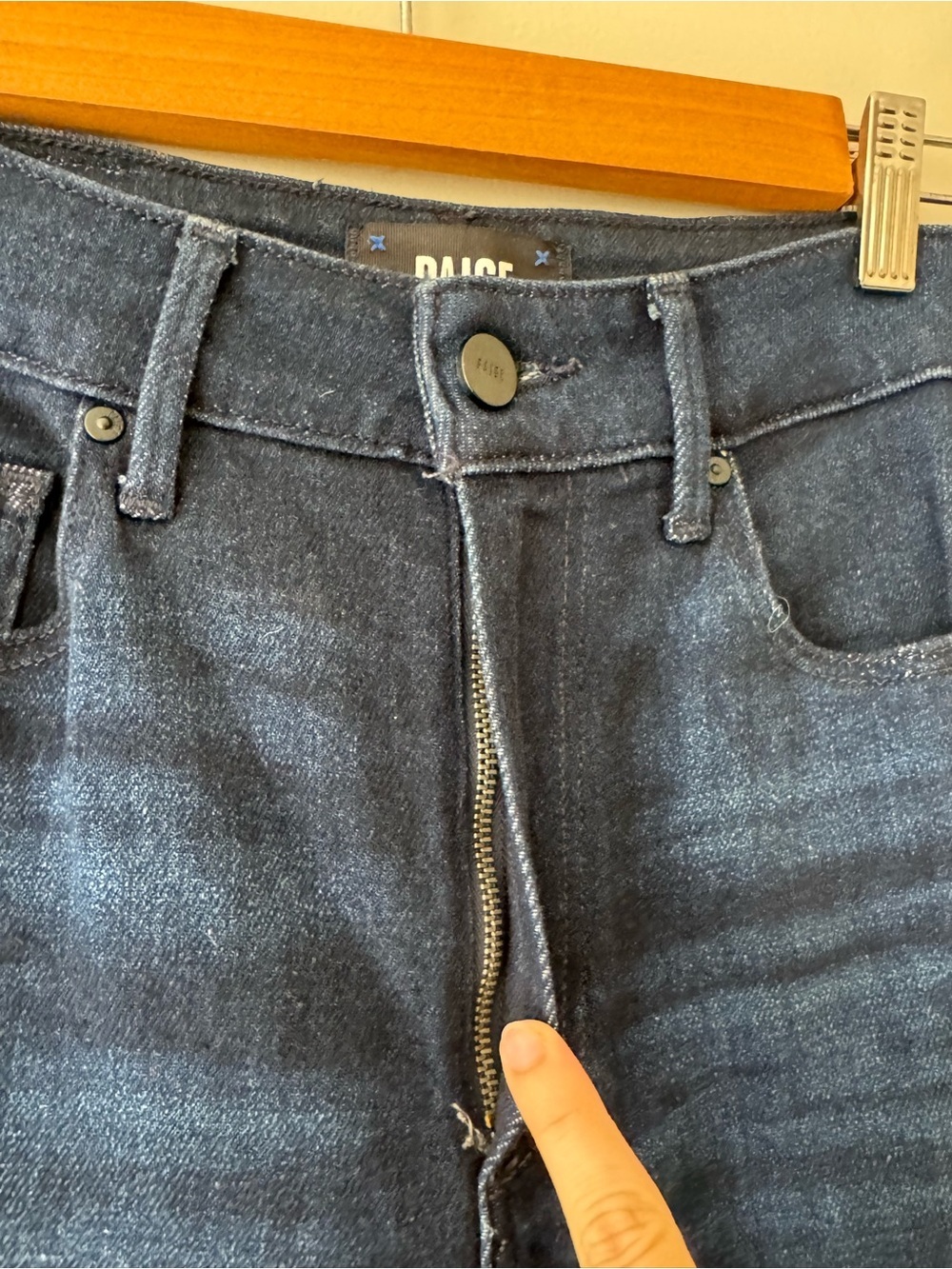PAIGE Anessa Wide Leg Jeans in Sussex 24 - Picture 4 of 13